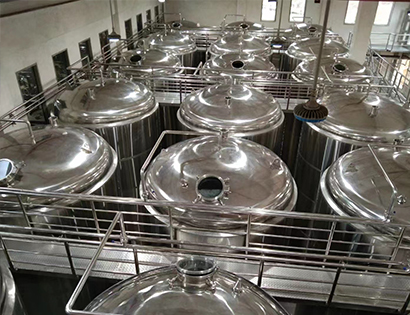 8000L upper manhole fermentation tank